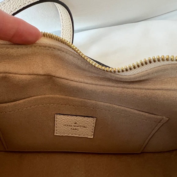 Louis Vuitton Bagatelle - Picture 2 of 4